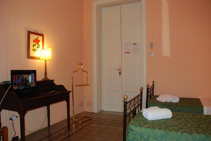 Hotel Del Centro Палермо Экстерьер фото